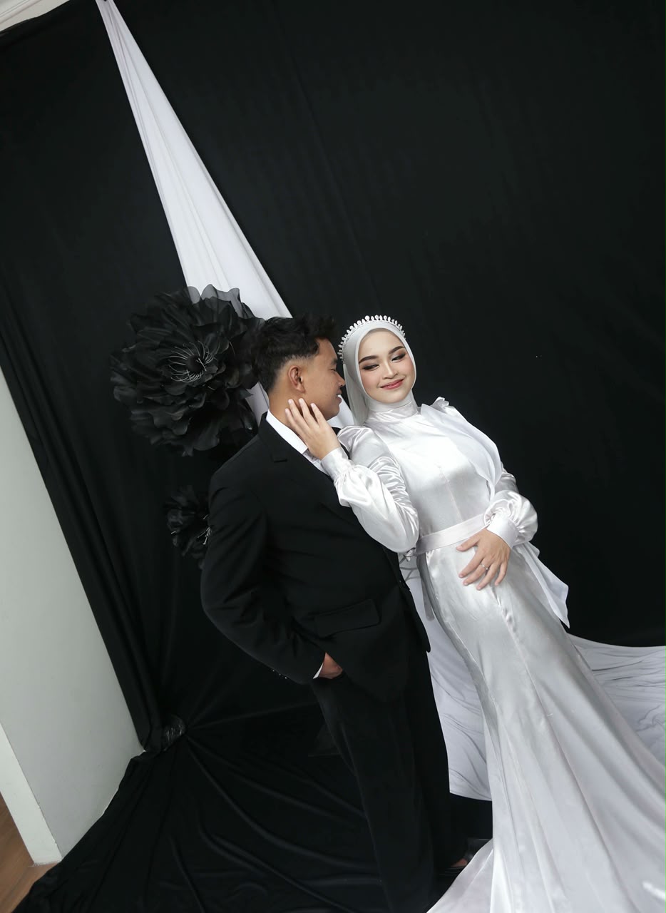 Saskia dan Regi